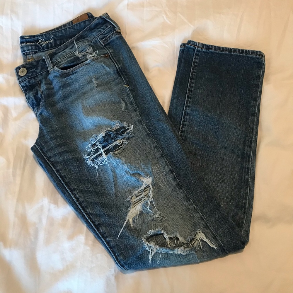 American Eagle Outfitters distressed skinn…